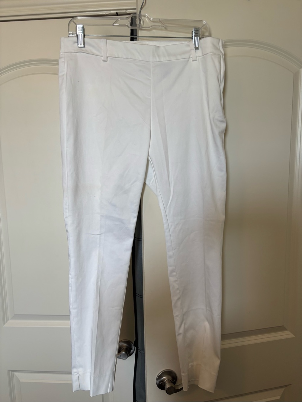 NEW WITH TAGS H&M White Straight Leg Pants